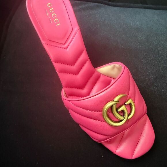 Brand new women’s size 9.5 Gucci Pink Quilted heel Sandal - Picture 1 of 12